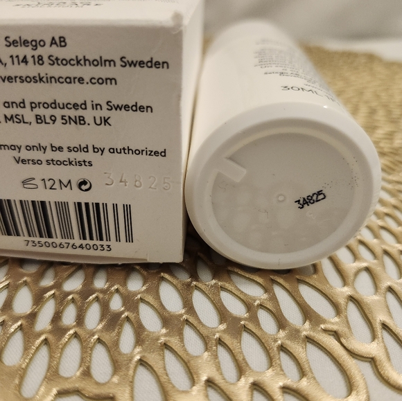 Verso Super Facial Serum with Retinol 8 No.4 30ML 1 FL. OZ. Full Size - Picture 3 of 4